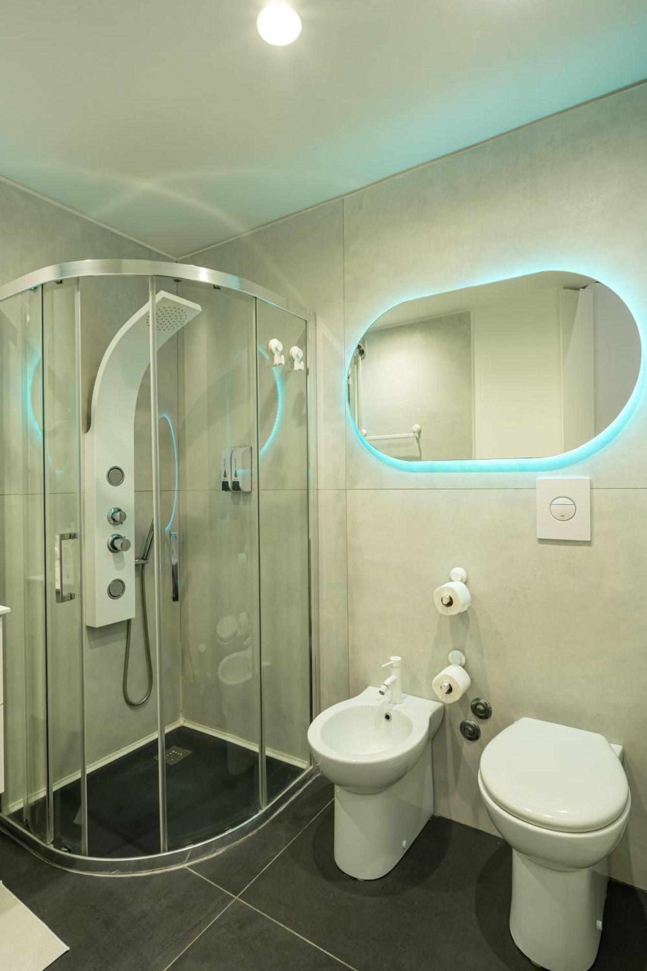 Skyhouse Duomo Bed & Breakfast Napoli Ngoại thất bức ảnh