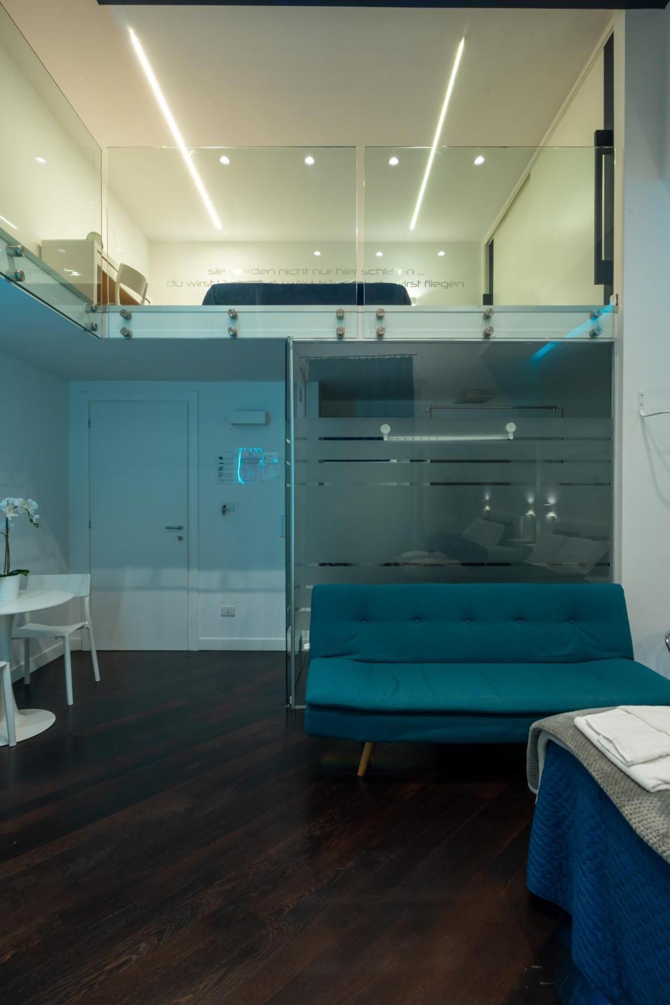 Skyhouse Duomo Bed & Breakfast Napoli Ngoại thất bức ảnh