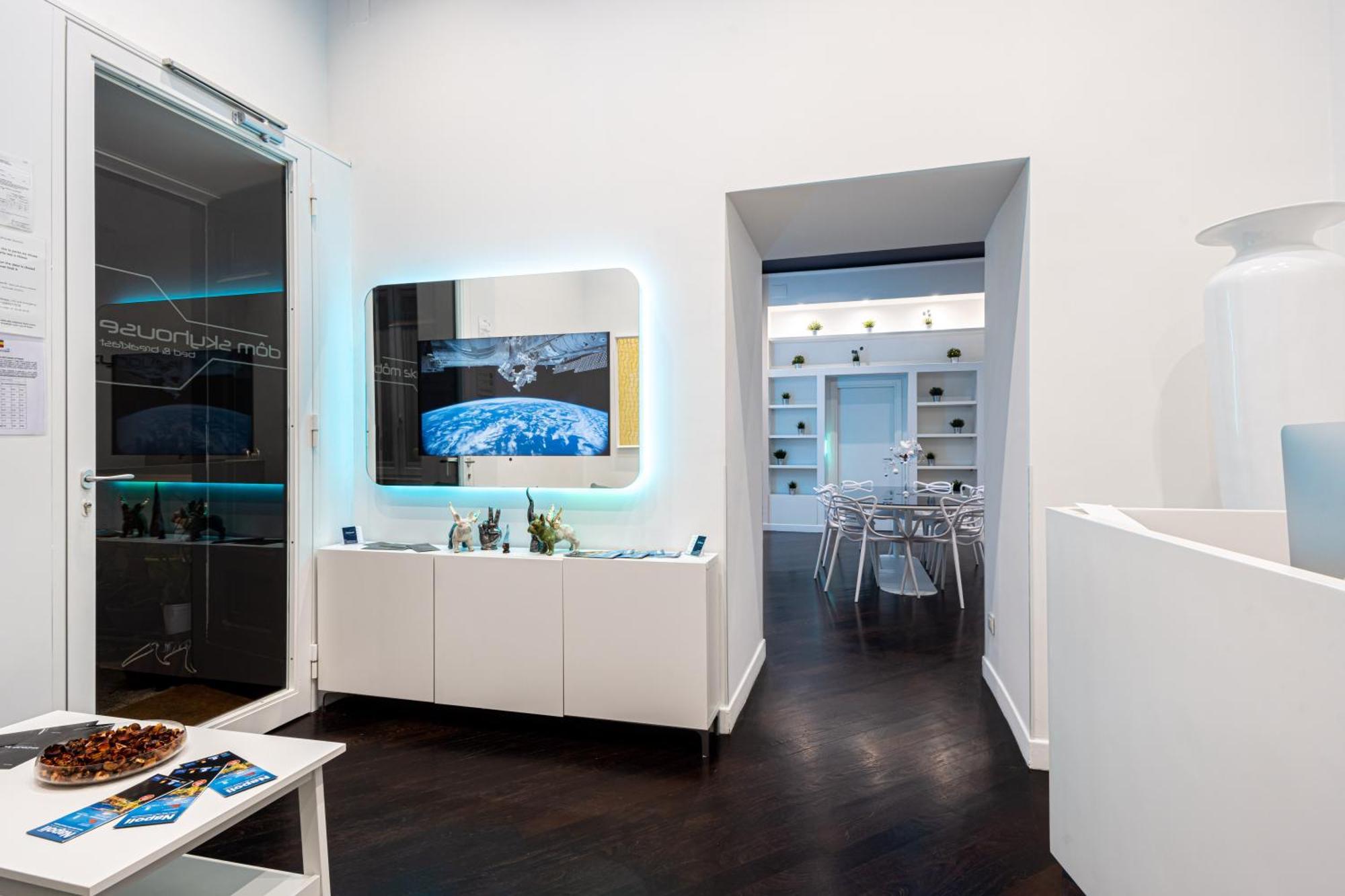 Skyhouse Duomo Bed & Breakfast Napoli Ngoại thất bức ảnh