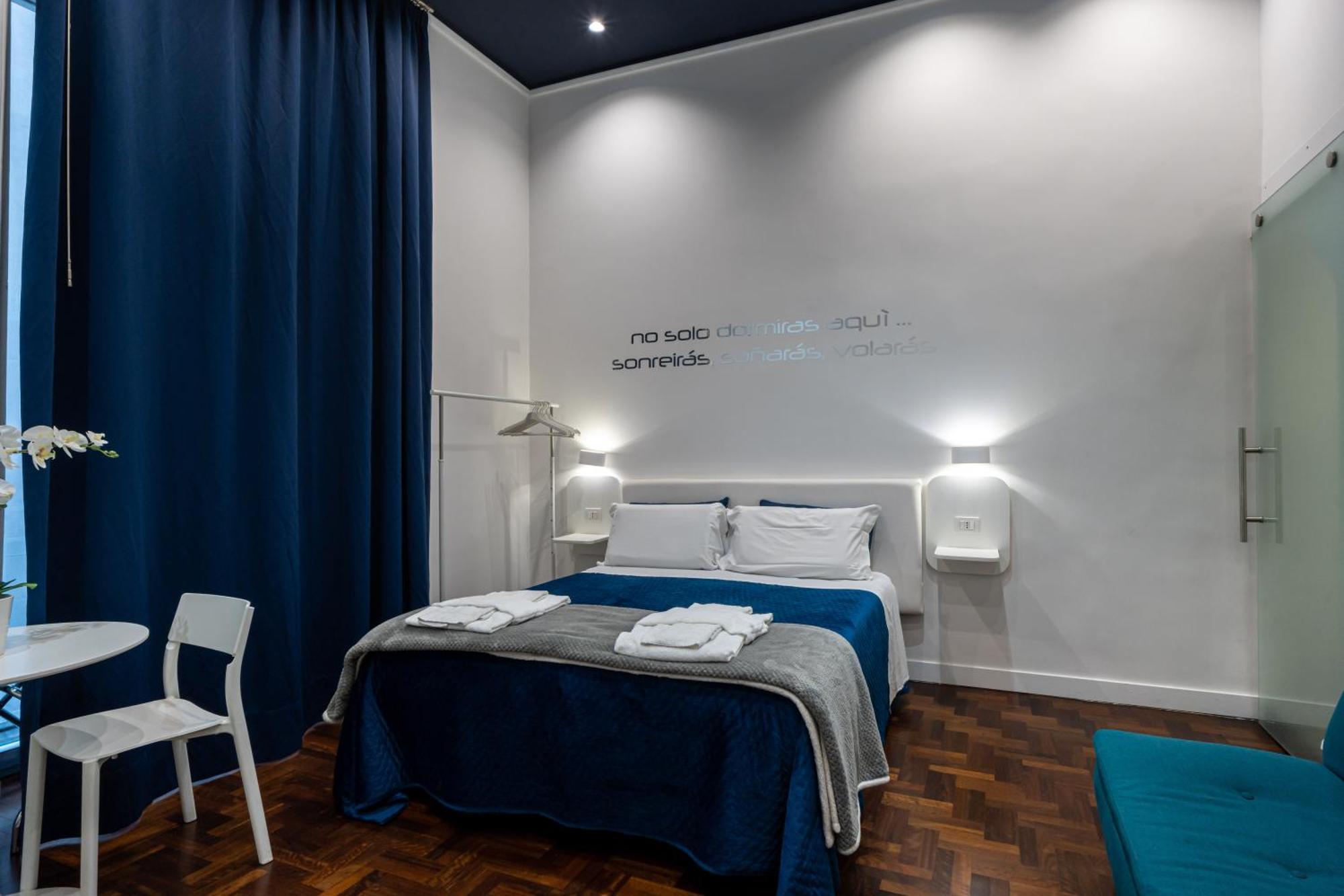 Skyhouse Duomo Bed & Breakfast Napoli Ngoại thất bức ảnh