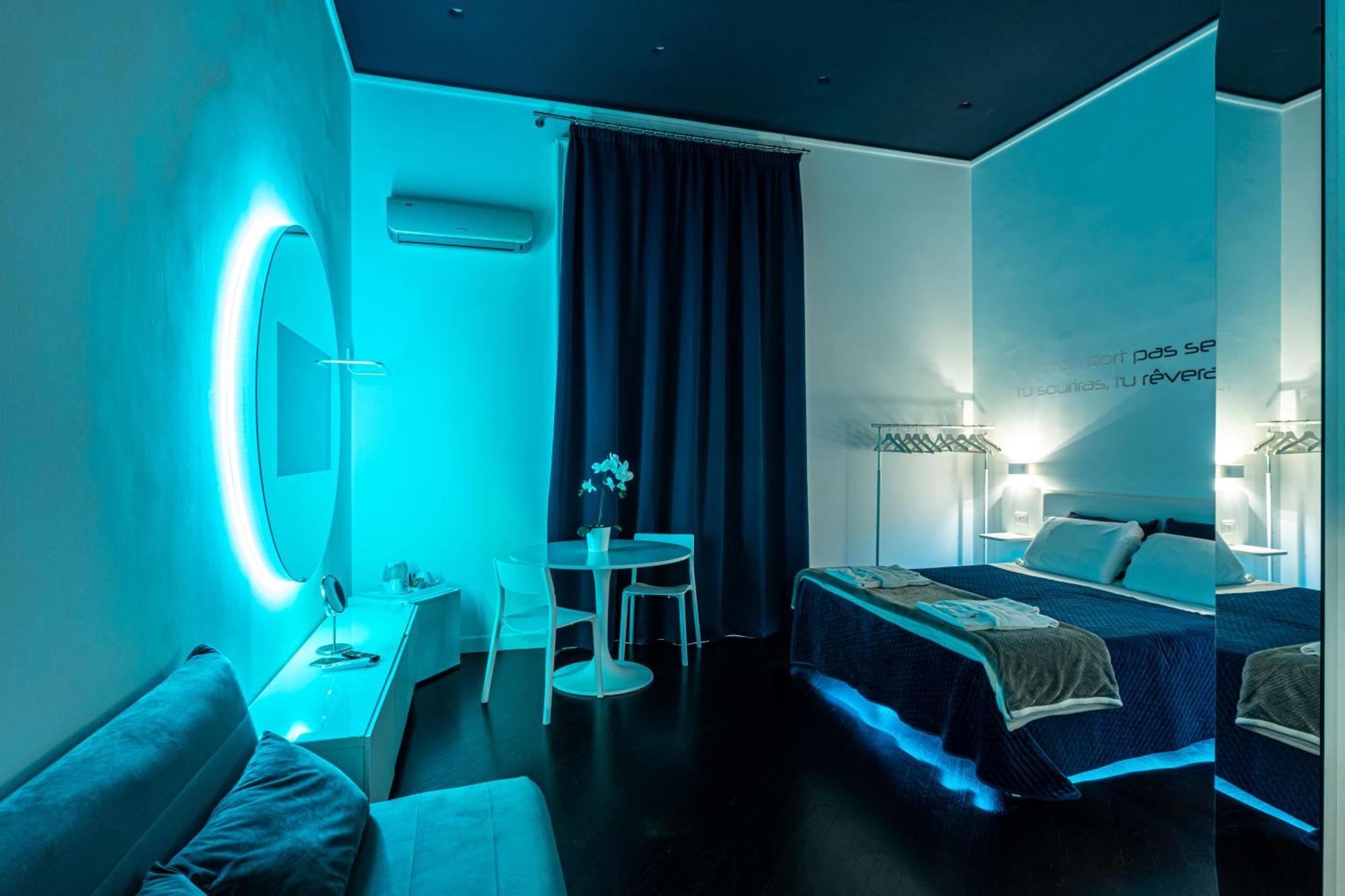 Skyhouse Duomo Bed & Breakfast Napoli Ngoại thất bức ảnh