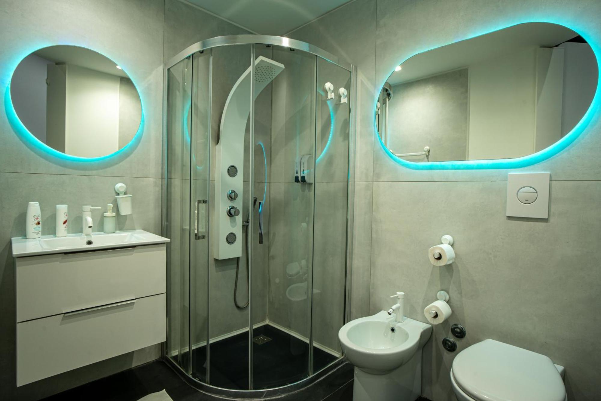 Skyhouse Duomo Bed & Breakfast Napoli Ngoại thất bức ảnh